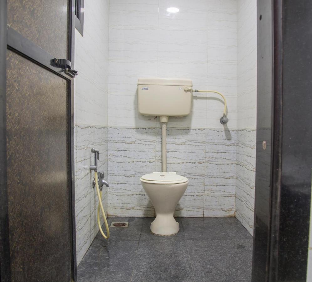 Relax Guest House Mumbai Luaran gambar