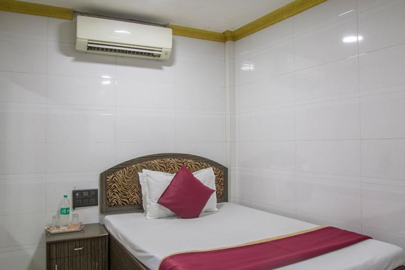 Relax Guest House Mumbai Luaran gambar