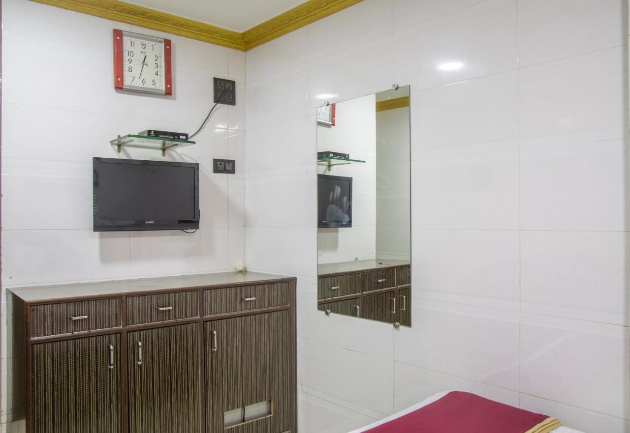 Relax Guest House Mumbai Luaran gambar